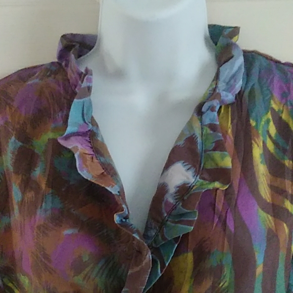 🌿💝Multi Colored Top💝🌿 - Picture 3 of 8